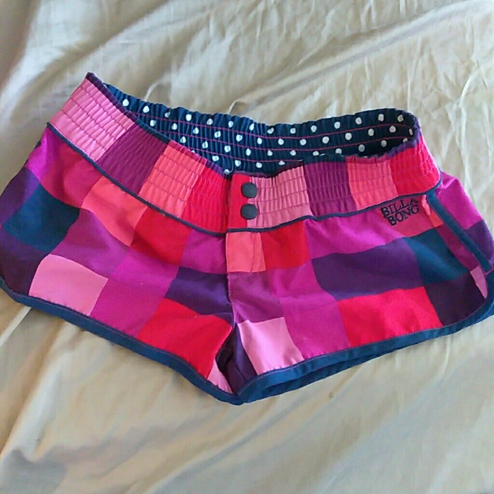 Billabong Jrs shorts Size S.  Excellent condition